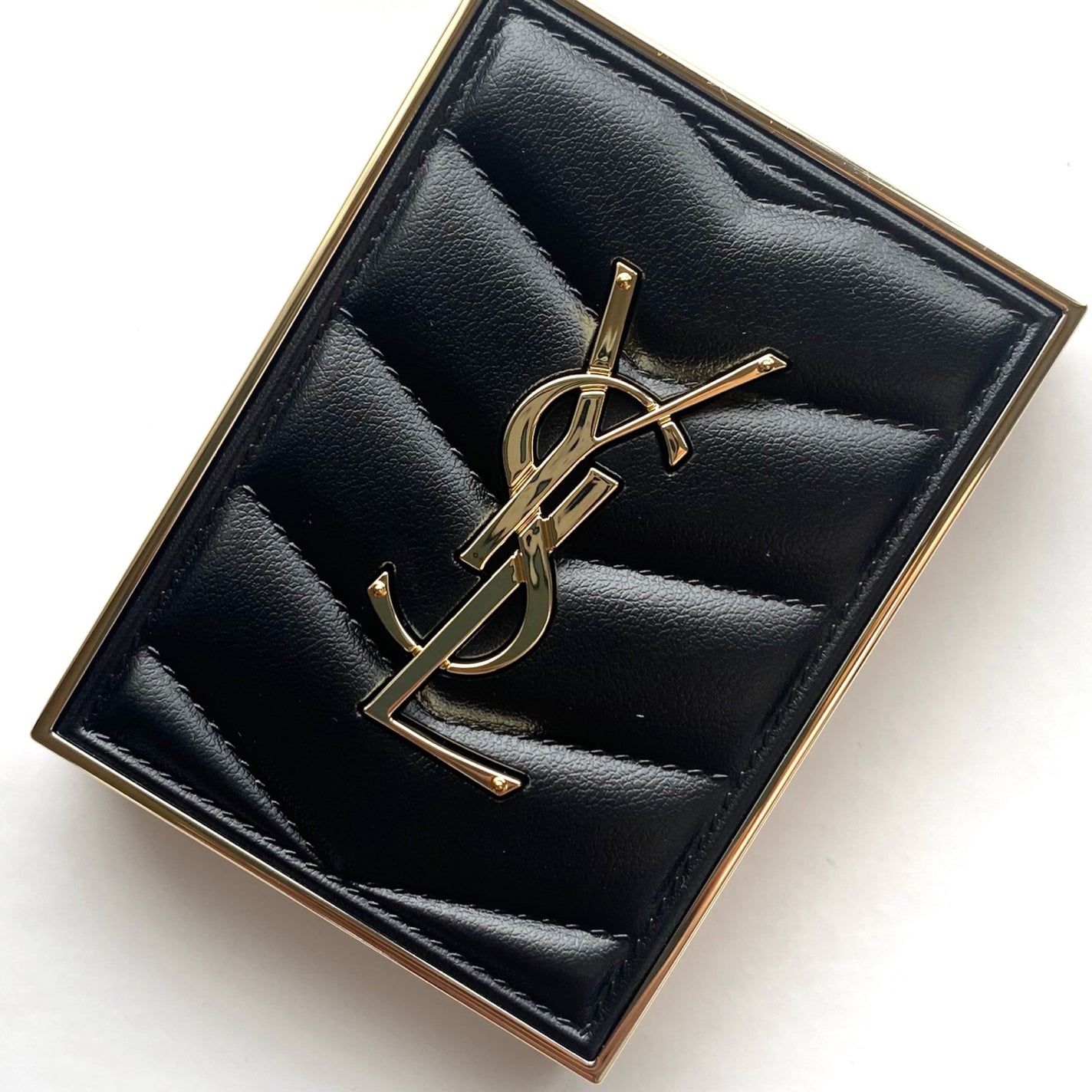 クチュール ミニ クラッチ/YVES SAINT LAURENT BEAUTE/アイシャドウパレットを使ったクチコミ(4枚目)