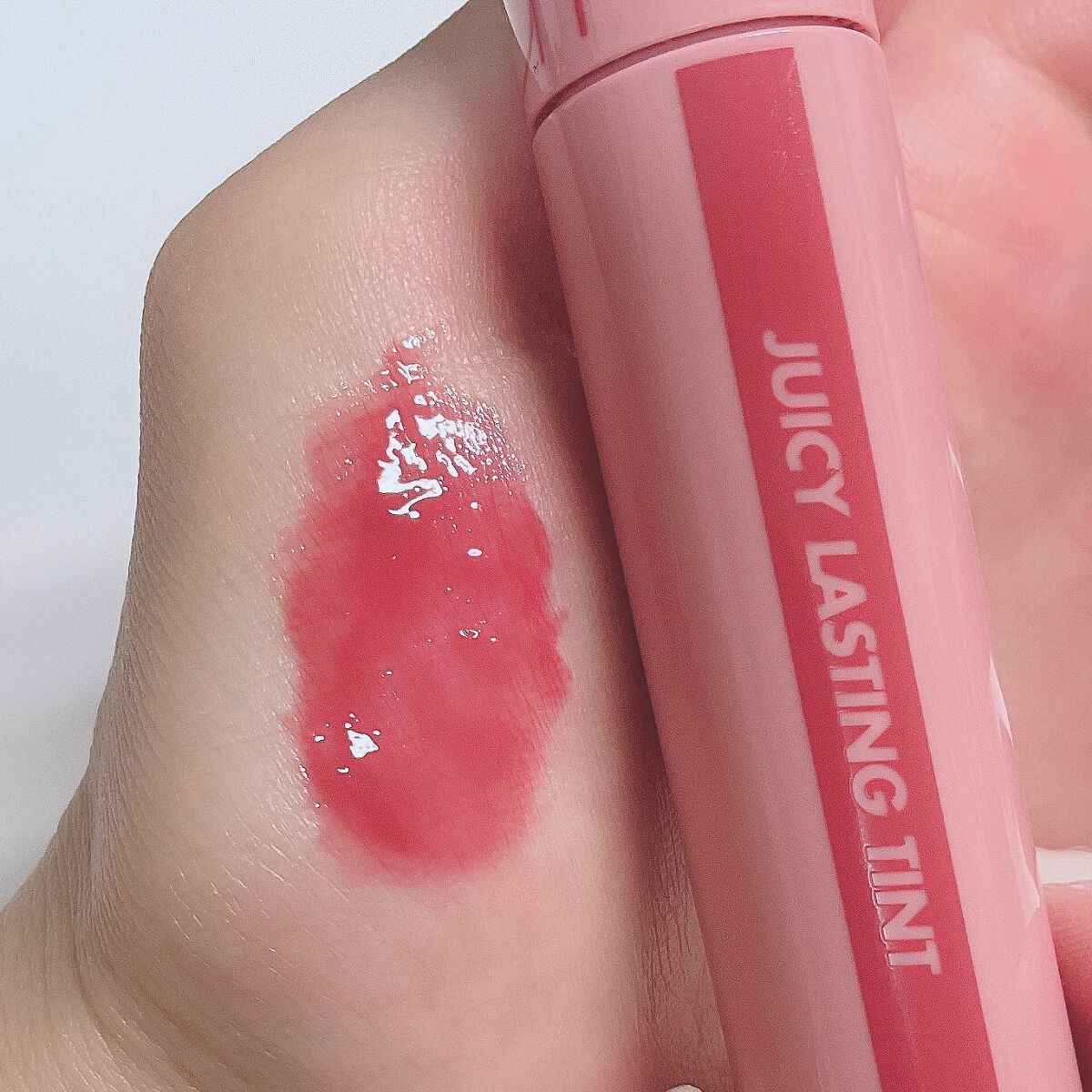 ジューシーラスティングティント/rom&nd/リップティントを使ったクチコミ(6枚目)