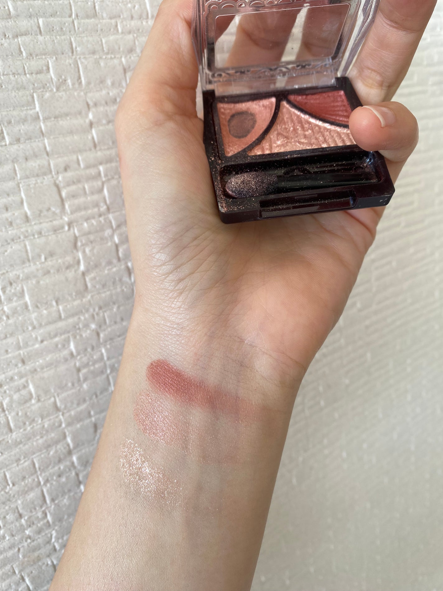 ジューシーピュアアイズ/キャンメイク/アイシャドウパレットを使ったクチコミ(4枚目)