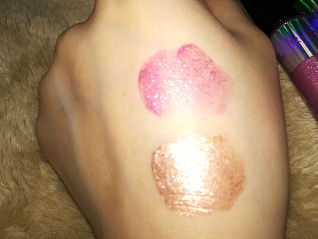 グリッツ グロウ アイカラー/リンメル ロンドン/リキッドアイシャドウを使ったクチコミ(4枚目)