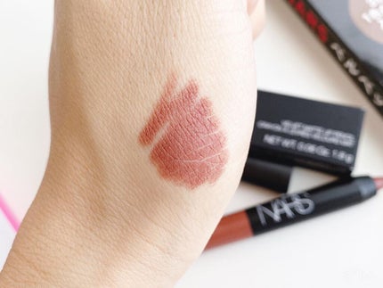 ベルベットマットリップペンシル/NARS/リップライナーを使ったクチコミ(3枚目)