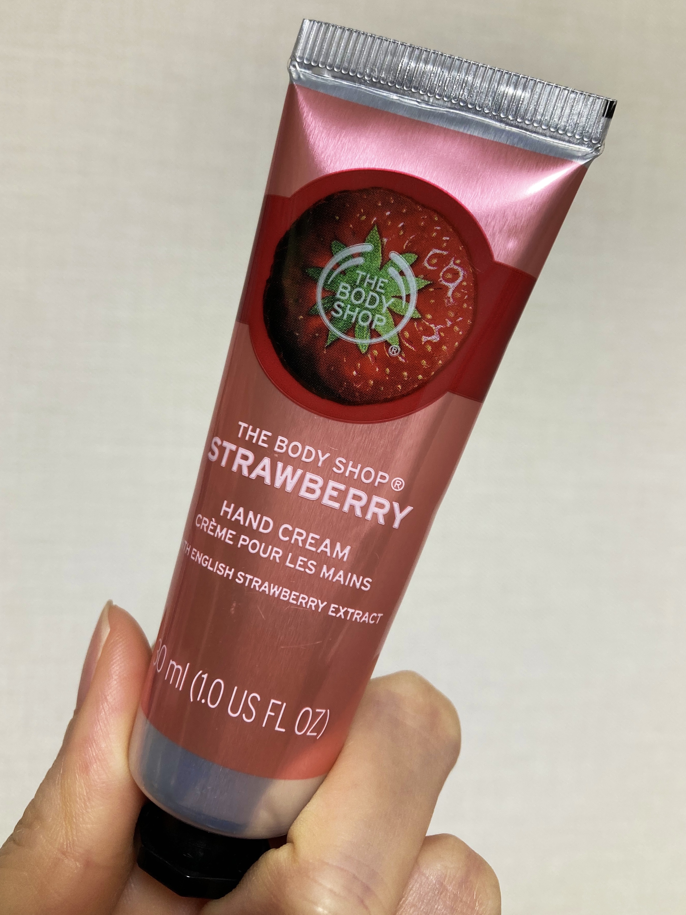 ハンドクリーム ストロベリー/THE BODY SHOP/ハンドクリームを使ったクチコミ（1枚目）