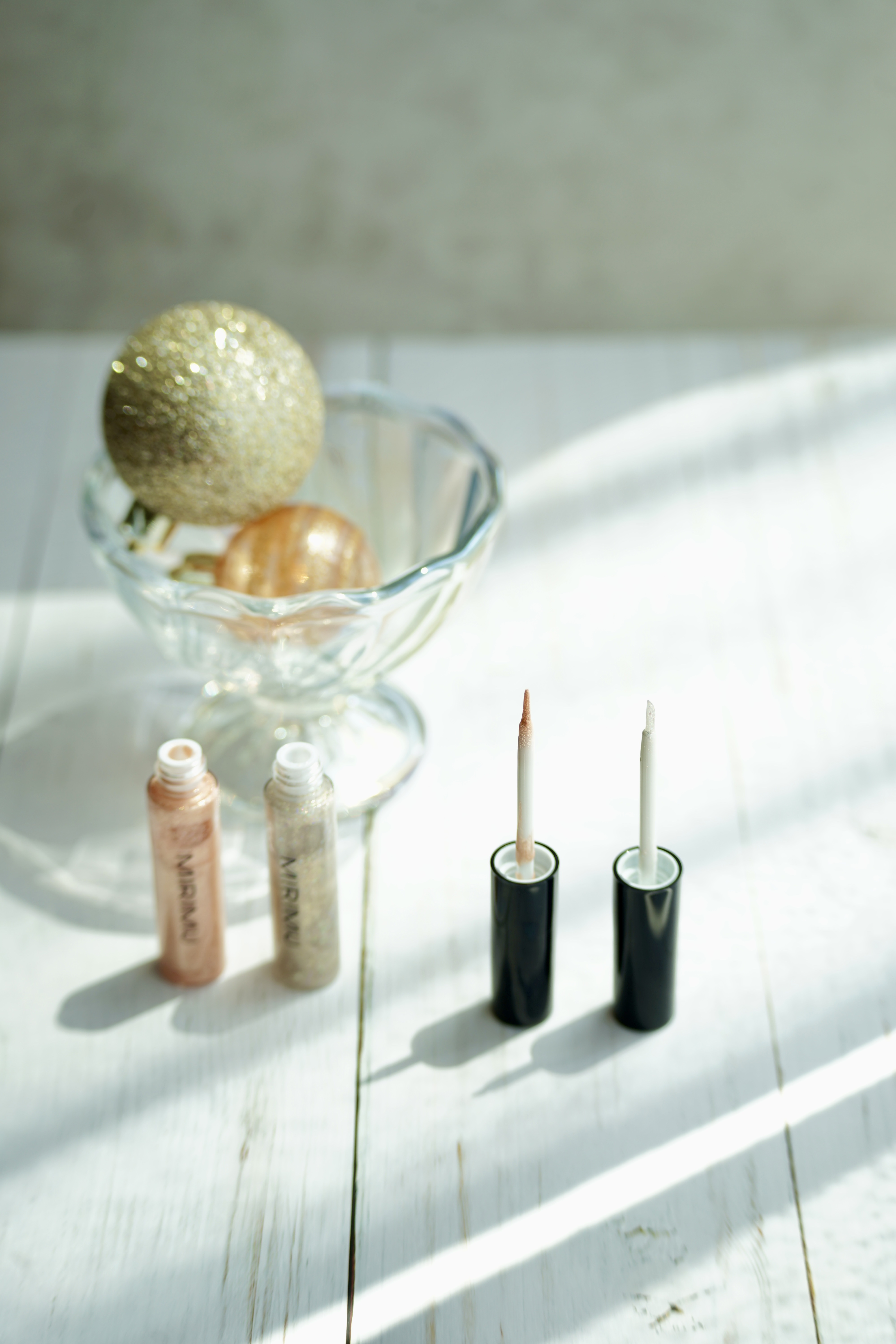 MIRIMU アイグリッターのクチコミ「
／
夏メイクにぴったり！
ナチュラルラメの大人グリッター✨
＼

夏メイクといえば、やっぱり.....」（2枚目）