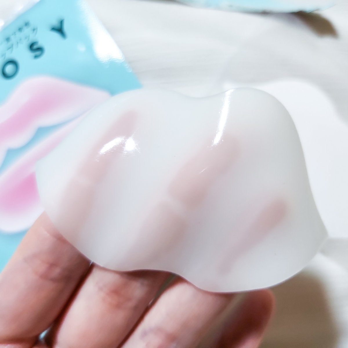 リップパック 集中トリートメントタイプ<ハーバルミックスの香り>/CHOOSY/リップマスクを使ったクチコミ(3枚目)