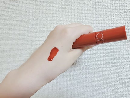 ジューシーラスティングティント/rom&nd/リップティントを使ったクチコミ(2枚目)