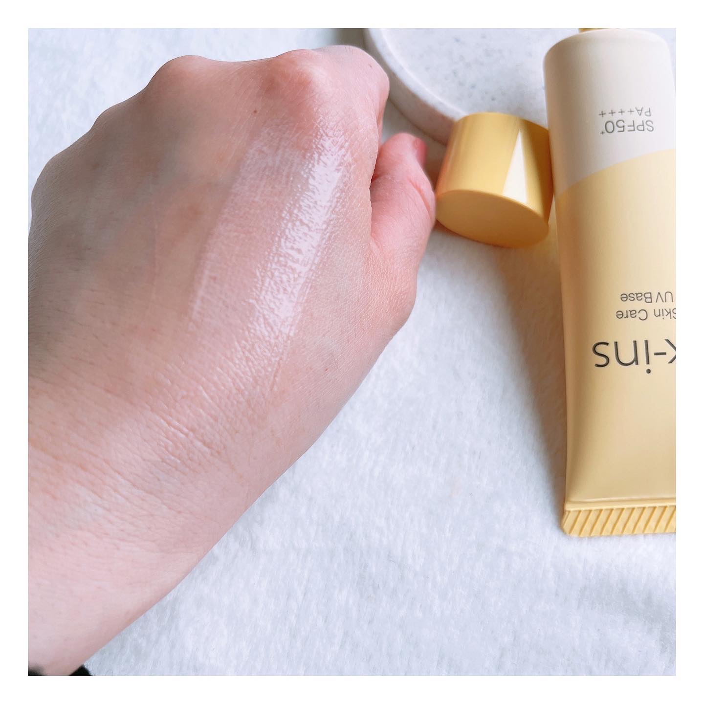 スキンス スキンケアUVベース/エリザベス/化粧下地を使ったクチコミ（3枚目）