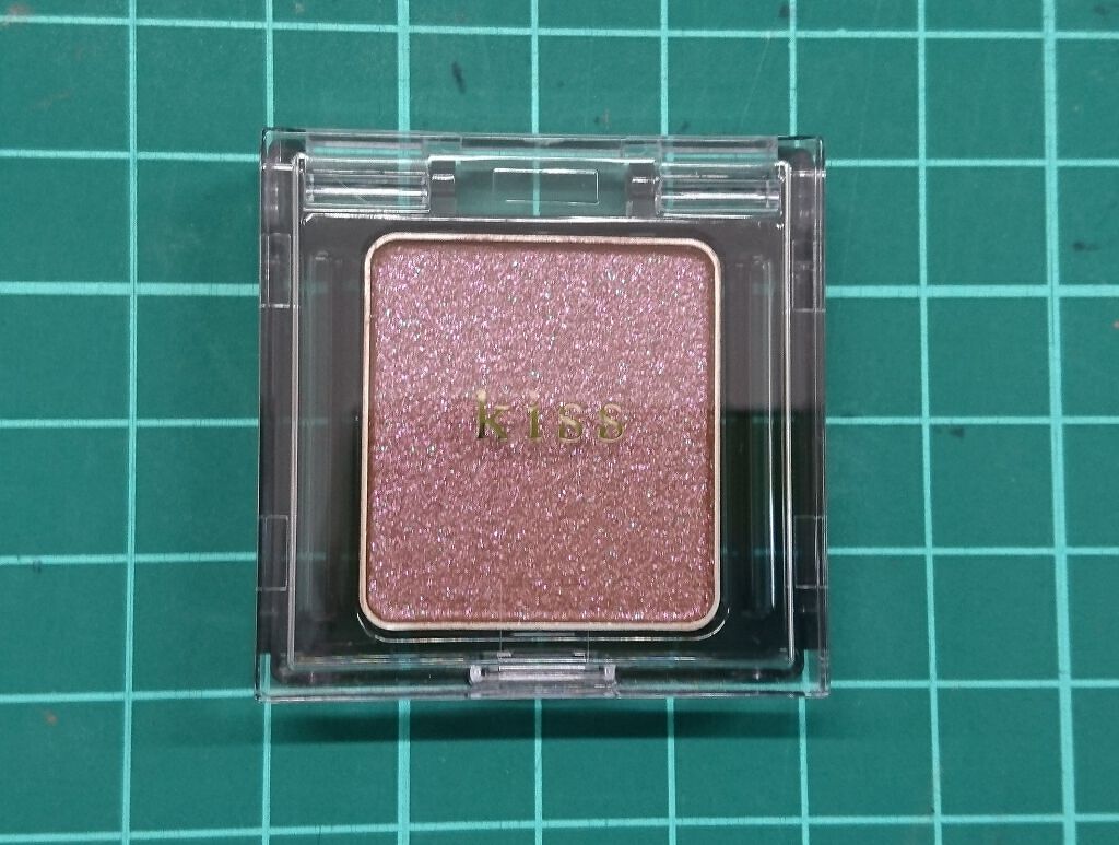  シアー グリッターアイズ/KiSS/単色アイシャドウを使ったクチコミ（1枚目）