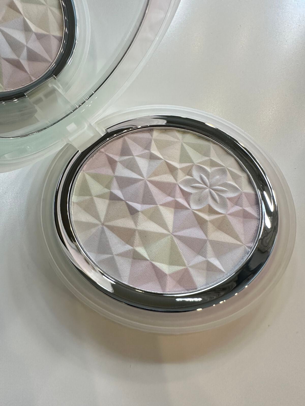 AQ オーラ リフレクター/DECORTÉ/プレストパウダーを使ったクチコミ(2枚目)