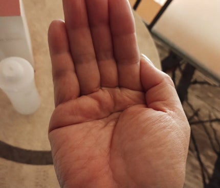 mcgroupakiko on LIPS 「凍てつく寒空の元、ウォーキングを兼ねて長い坂道を下りながら出勤..」(3枚目)