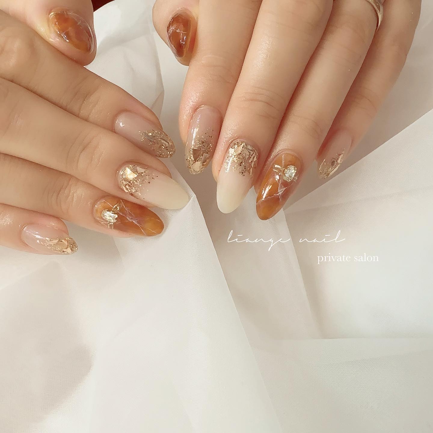 #ネイル,#大人ニュアンスネイル,#ニュアンスネイル,#ジェルネイル,#秋ネイル,#天然石ネイル,#リングネイルのネイルデザイン