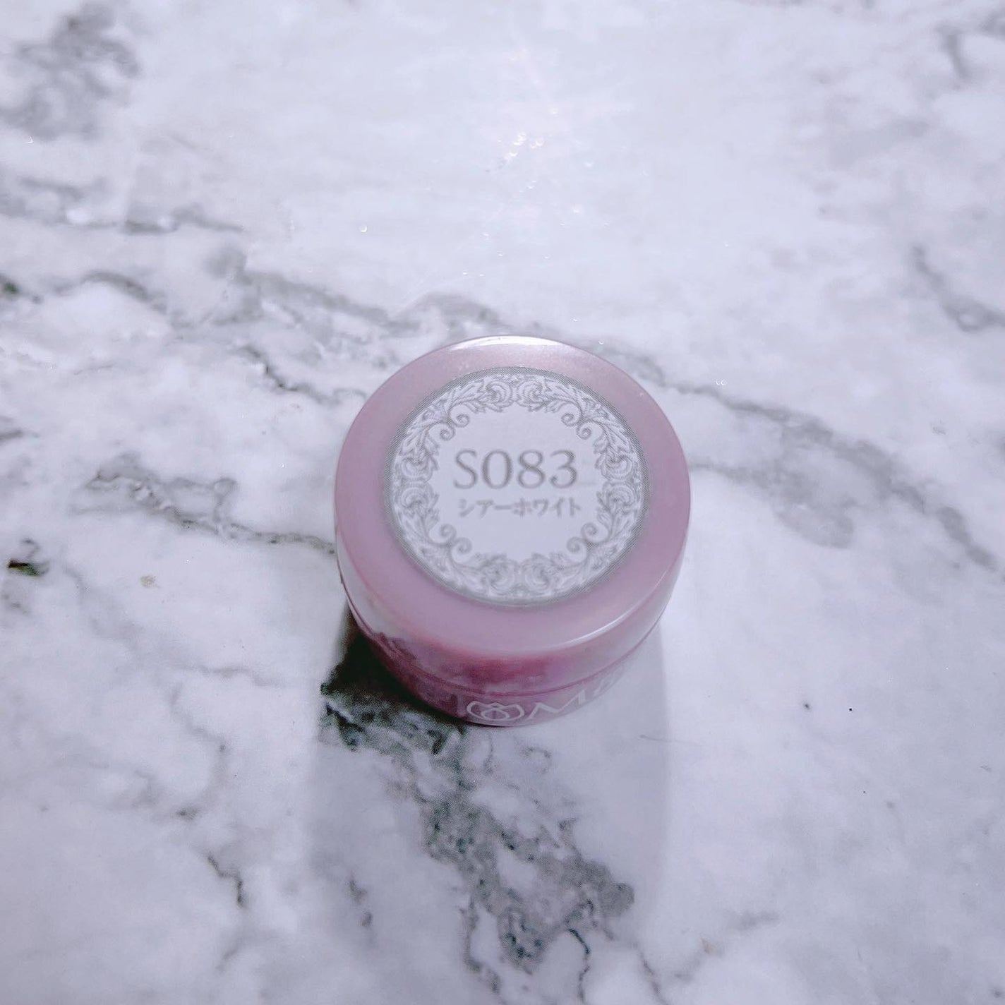 なかやまちえこ on LIPS 「ホワイトグラデーション🪄⠀⠀@renkosekiちゃん⠀パーツ..」(3枚目)