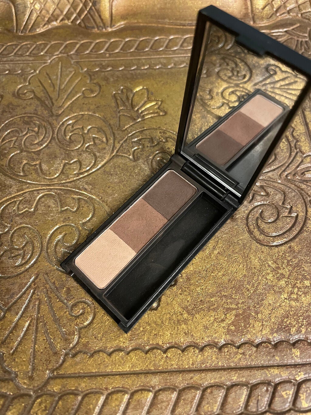 ケイト デザイニングアイブロウ3D/KATE/パウダーアイブロウを使ったクチコミ(2枚目)