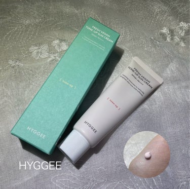 


･




＼新しい紫外線対策に／

HYGGEE
フレッシュヴィーガントーンアップサンクリーム
SPF50+ PA++++
50ml


ブランド様より商品を提供して頂きました🙇‍♀️


ヴィ