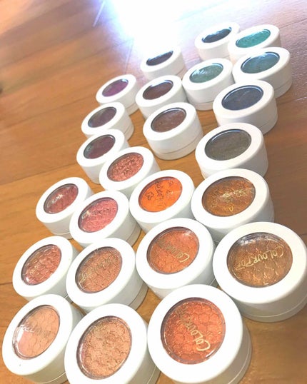 Super Shock Shadow/ColourPop/単色アイシャドウを使ったクチコミ(2枚目)