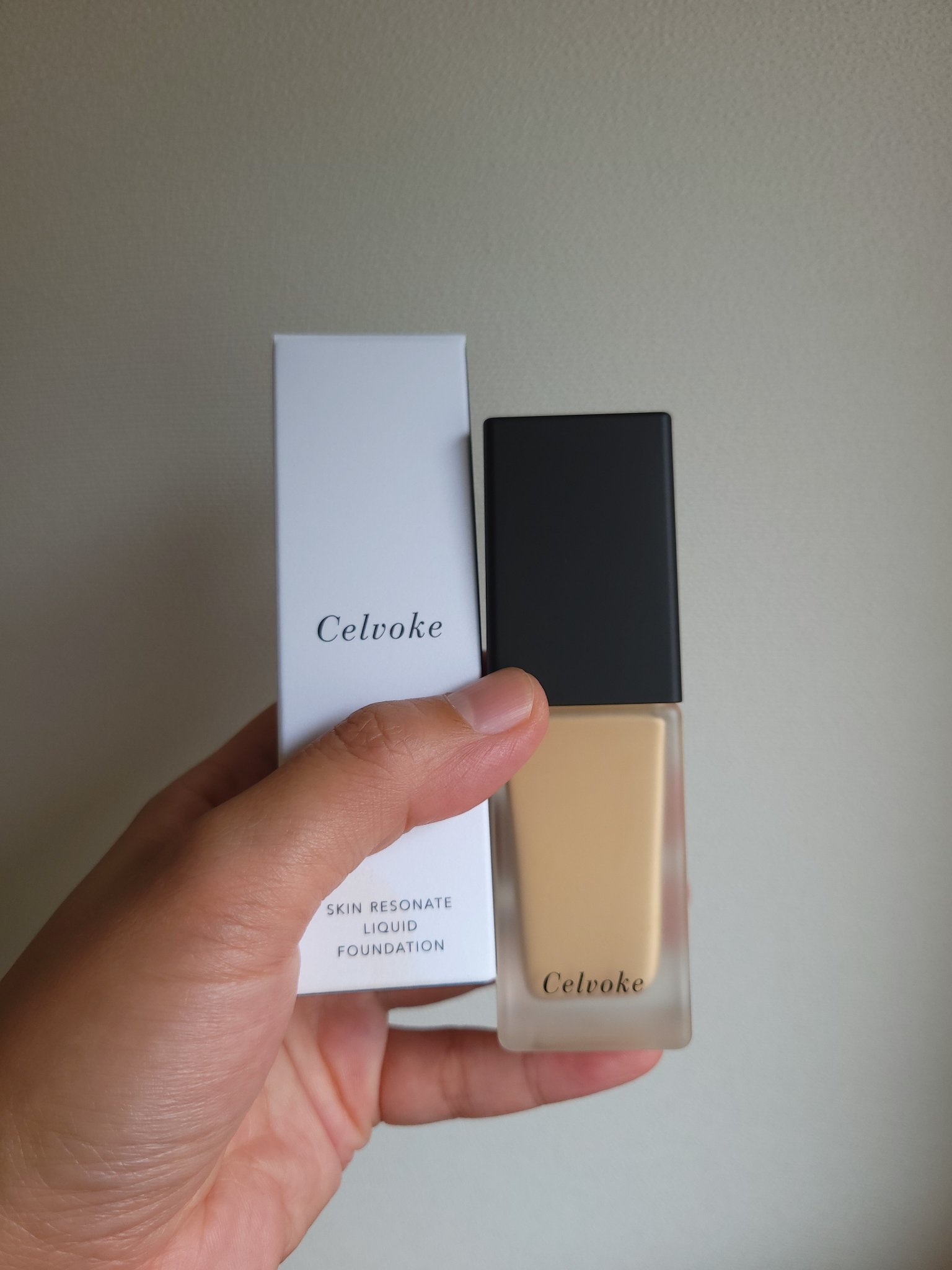 スキンレゾネート リキッドファンデーション/Celvoke/リキッドファンデーションを使ったクチコミ（2枚目）