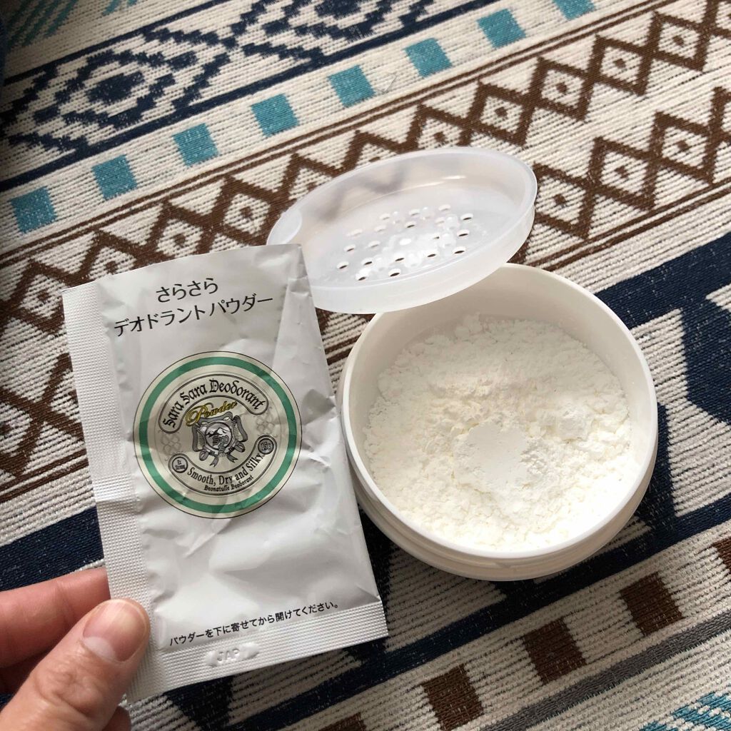 薬用さらさらデオドラントパウダー/デオナチュレ/デオドラント・制汗剤を使ったクチコミ(2枚目)