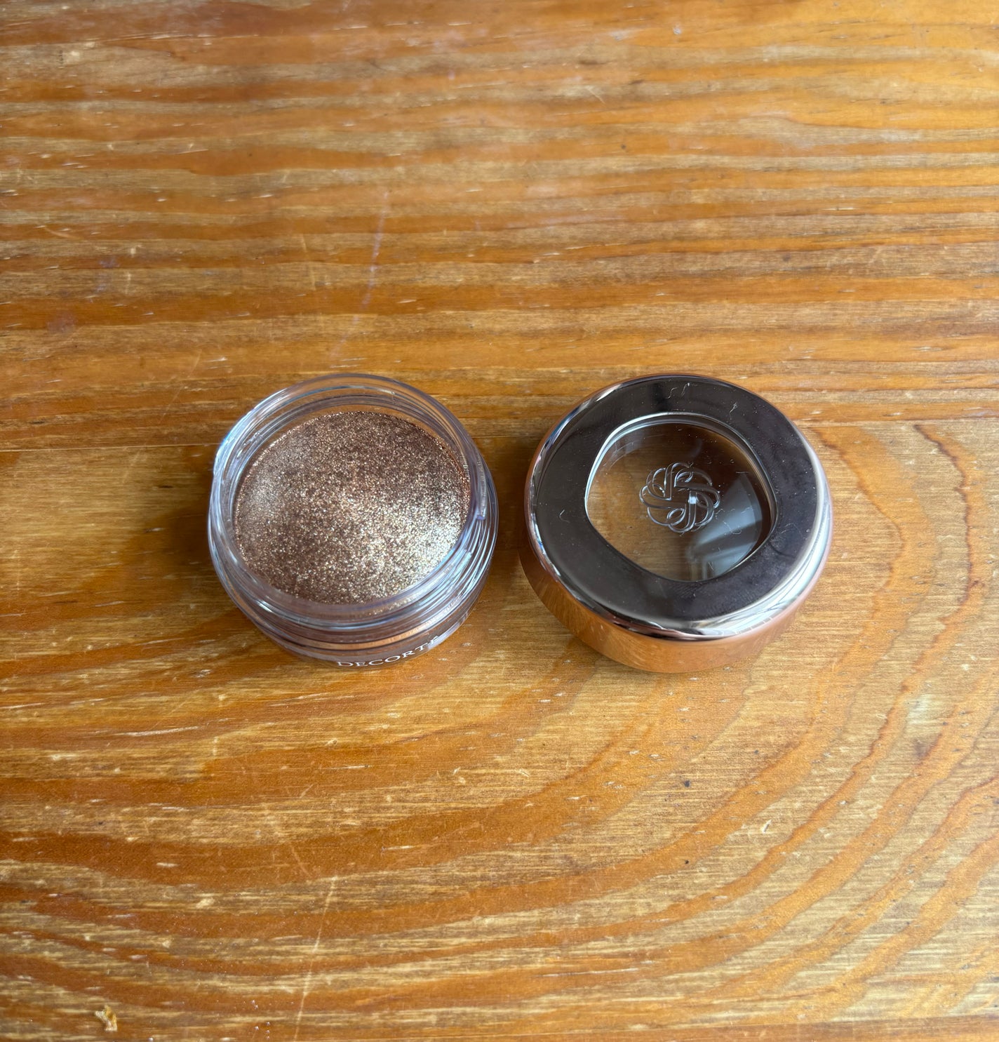 アイグロウジェム スキンシャドウ/DECORTÉ/ジェル・クリームアイシャドウを使ったクチコミ(2枚目)