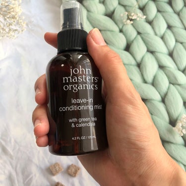 john masters organics G&Cリーブインコンディショニングミスト Nのクチコミ「シルクのようなサラツヤ髪が叶う、
ミストタイプの洗い流さない
ヘアトリートメント🥺❤️

タオ.....」（2枚目）