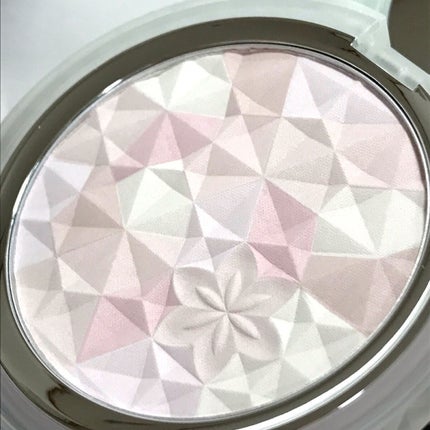 AQ オーラ リフレクター/DECORTÉ/プレストパウダーを使ったクチコミ(3枚目)