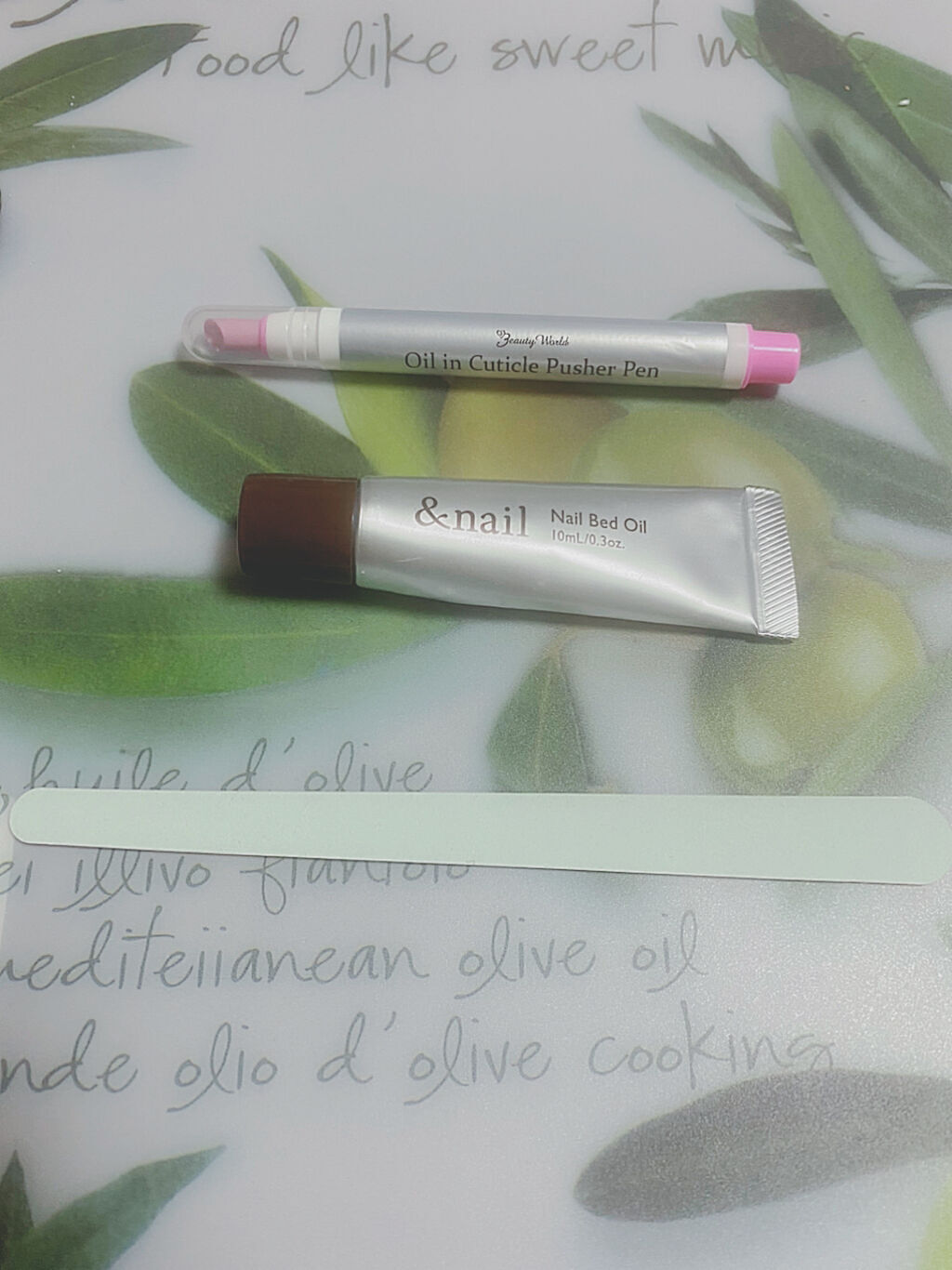 オイルインキューティクルプッシャーペン/ビューティーワールド/ネイル用品を使ったクチコミ（2枚目）