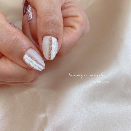 Yuki on LIPS 「.ニットネイル❄️..使用item↓@rusele__▫︎Cu..」(1枚目)