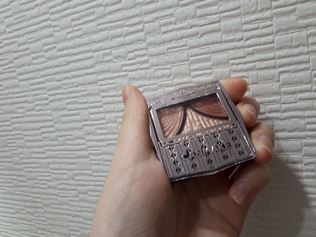 ジューシーピュアアイズ/キャンメイク/アイシャドウパレットを使ったクチコミ(2枚目)