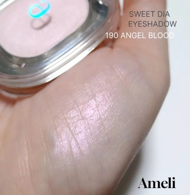 ASTRAL LIGHT EYESHADOW/Ameli/パウダーアイシャドウを使ったクチコミ（3枚目）