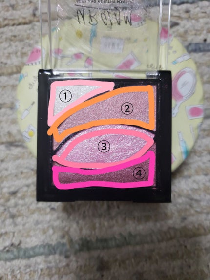 UR GLAM VELVET EYE COLOR PALETTE/U R GLAM/アイシャドウパレットを使ったクチコミ(3枚目)