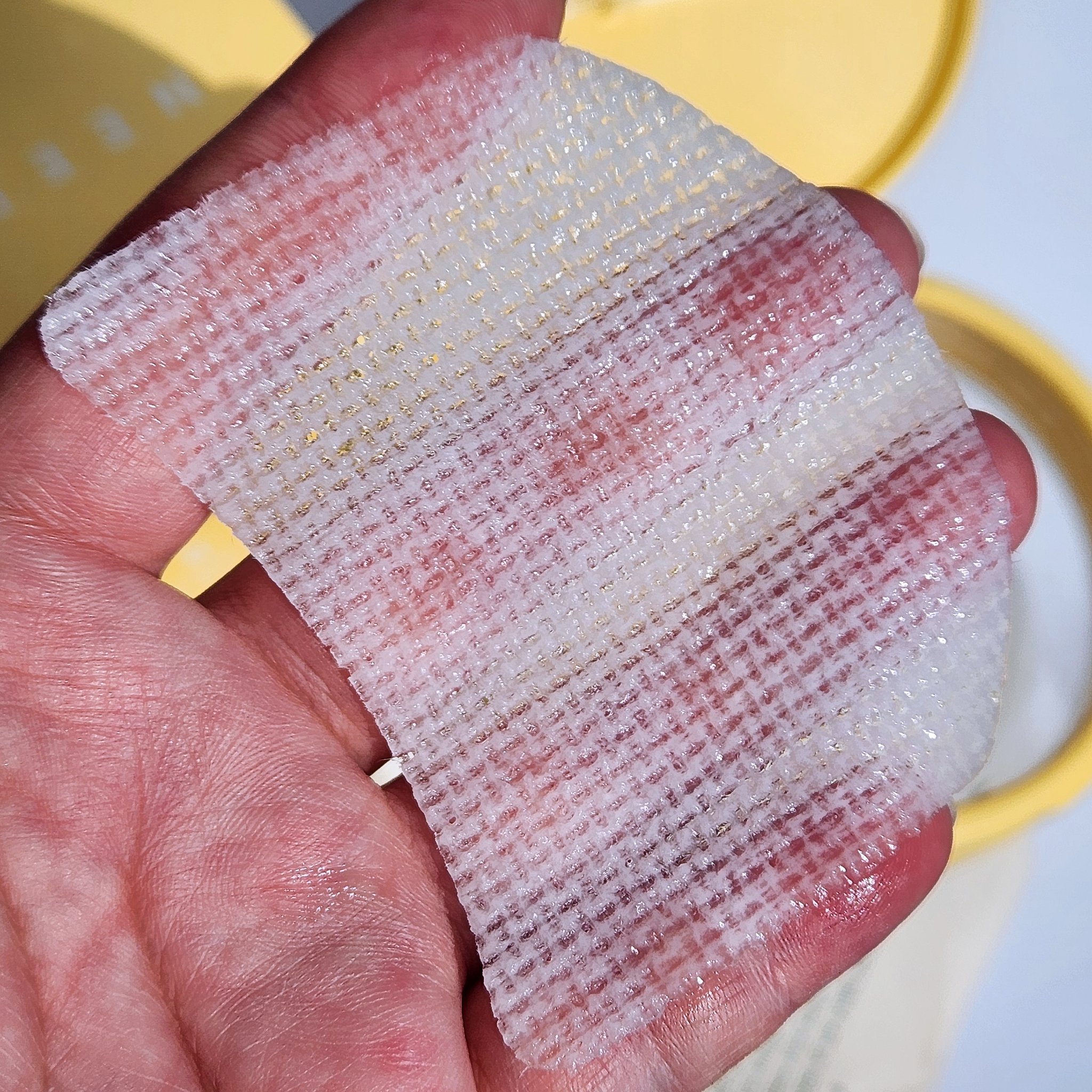 NEEDLY ビタCグローゼリーパッドのクチコミ「【NEEDLY】ビタCグローゼリーパッド

✧グレープフルーツ抽出物、ナイアシンアミド配合

.....」（3枚目）