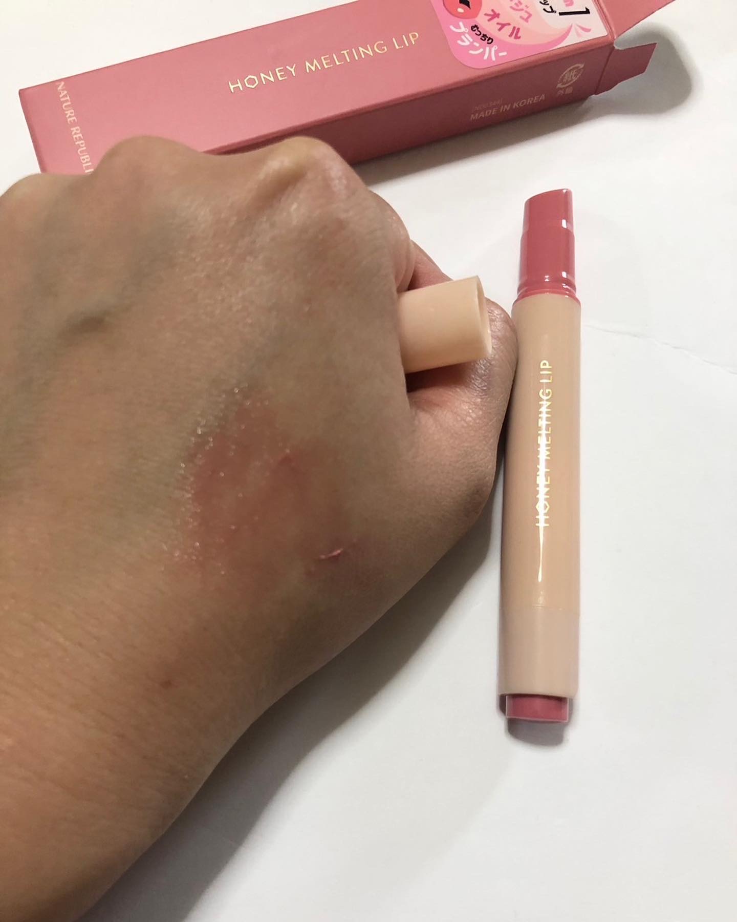 ハニーメルティングリップ/ネイチャーリパブリック/口紅を使ったクチコミ（3枚目）