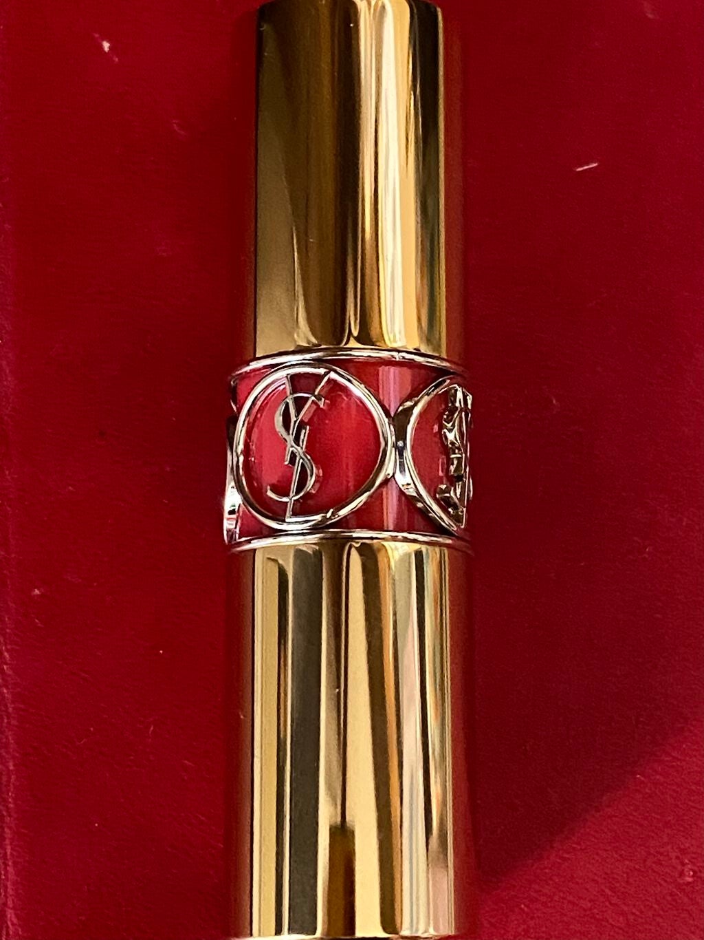 ルージュ ヴォリュプテ シャイン/YVES SAINT LAURENT BEAUTE/口紅を使ったクチコミ(2枚目)