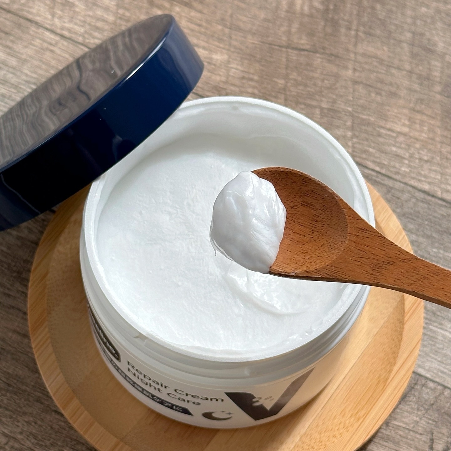 ヴァセリンリペアクリームナイトケア/ヴァセリン/ボディクリームを使ったクチコミ（2枚目）