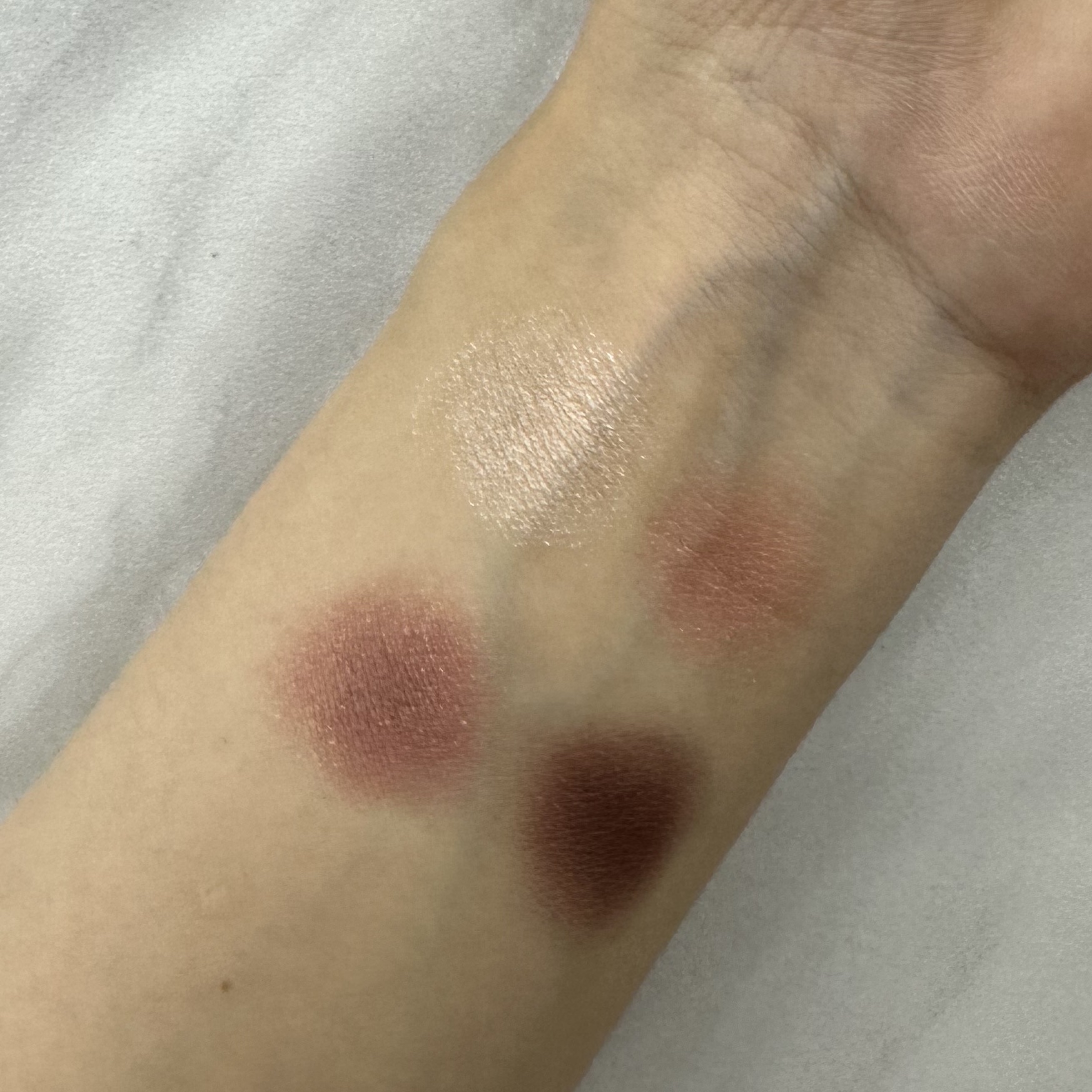 スキニーリッチシャドウ SR11'23 ブリックブラウン(限定デザイン)/excel/アイシャドウパレットを使ったクチコミ（3枚目）