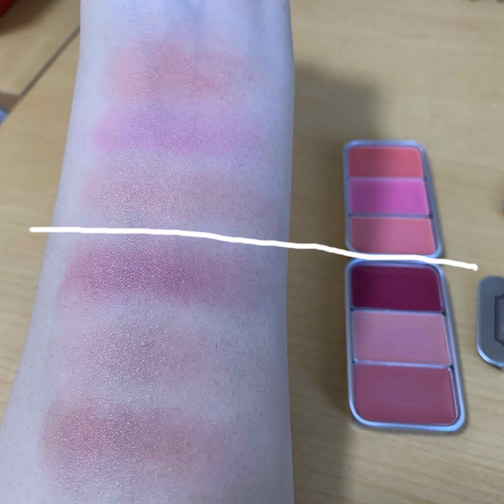 フレッシュフルーツ リップ&チーク トリオ/SKINFOOD/ジェル・クリームチークを使ったクチコミ(2枚目)