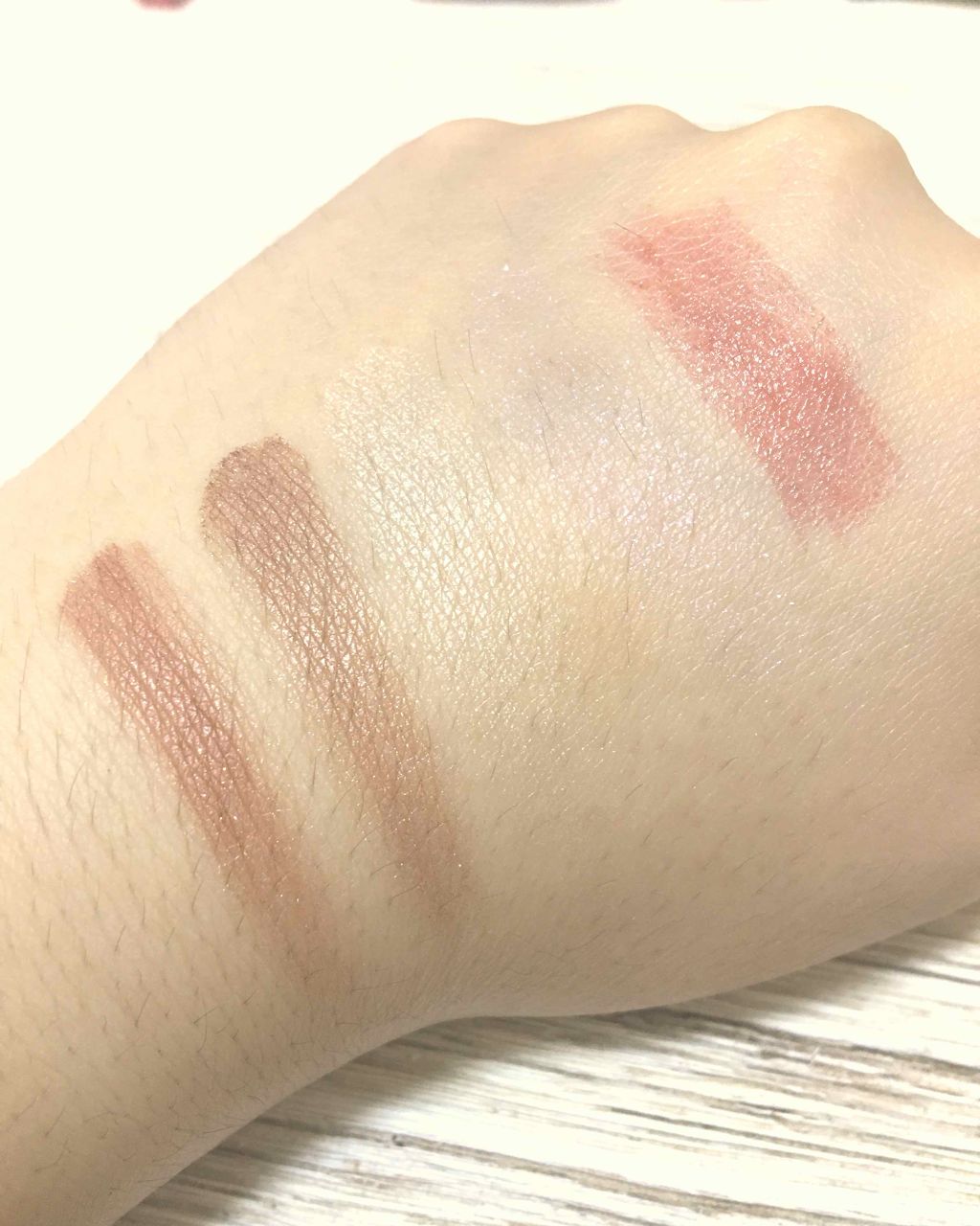 トーンアップアイシャドウ/CEZANNE/アイシャドウパレットを使ったクチコミ(2枚目)