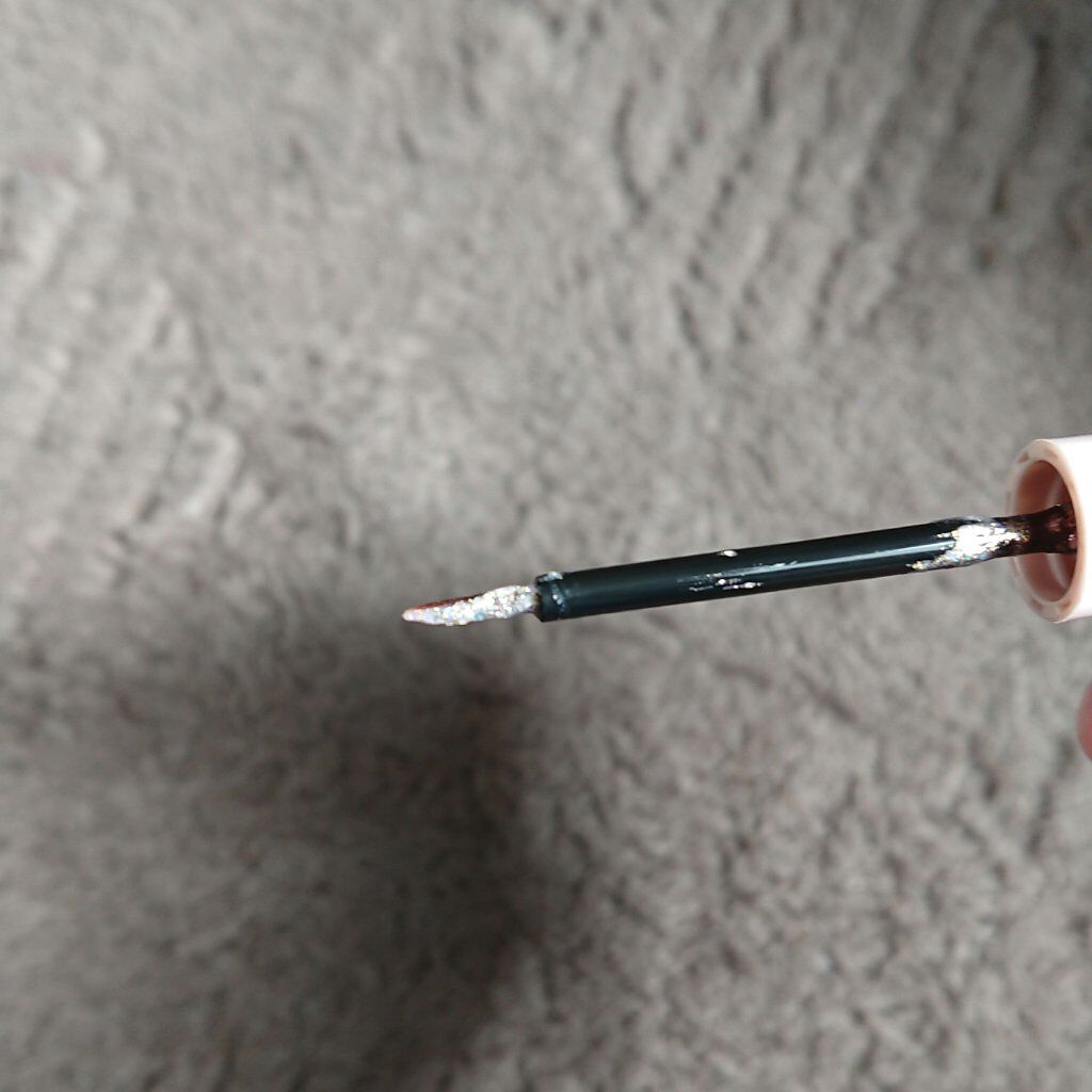 グリッターイルミネーションライナー/CipiCipi/リキッドアイライナーを使ったクチコミ（2枚目）