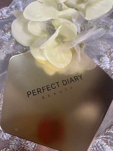 スターダストダイヤモンドハイライトパウダー/PERFECT DIARY/パウダーハイライトを使ったクチコミ(1枚目)