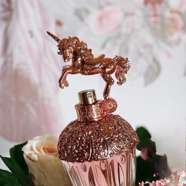 ANNA SUI ファンタジア フォーエバー オーデトワレのクチコミ「夢が膨らむWonderland
──────────これはパケ買いするやろ
ANNA SUI .....」（3枚目）