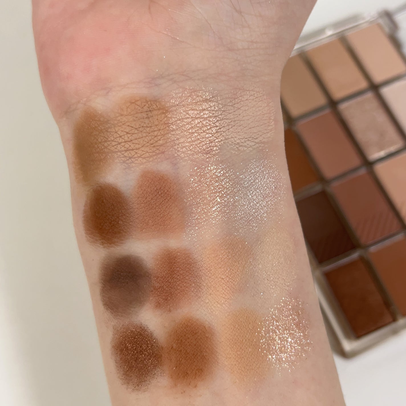 ソフトブラーリングアイパレット/wakemake/アイシャドウパレットを使ったクチコミ(6枚目)