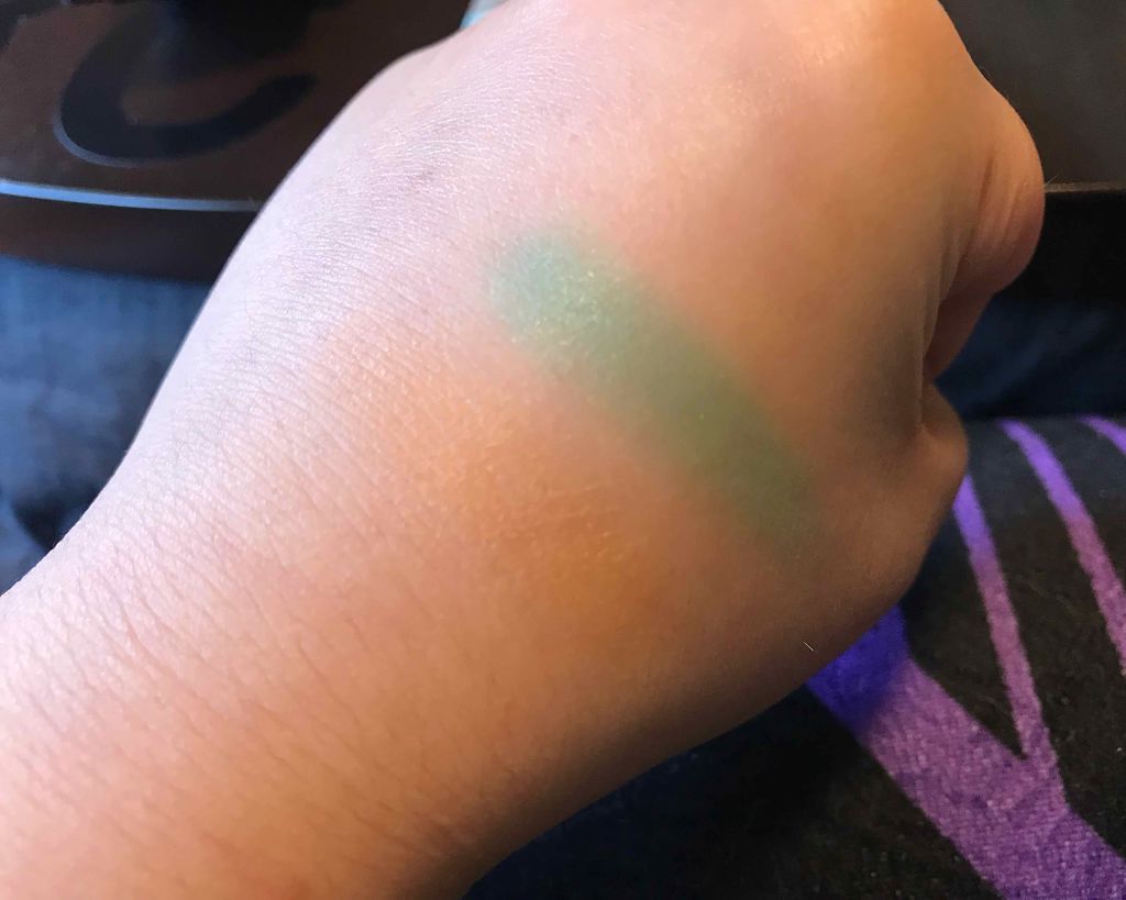 MCカフェスイーツアイシャドウ/3COINS/アイシャドウパレットを使ったクチコミ（2枚目）