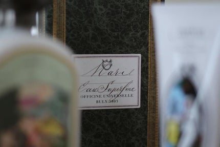 ルーブルコレクション紙ソープ/オフィシーヌ・ユニヴェルセル・ビュリー/リップケアを使ったクチコミ(4枚目)