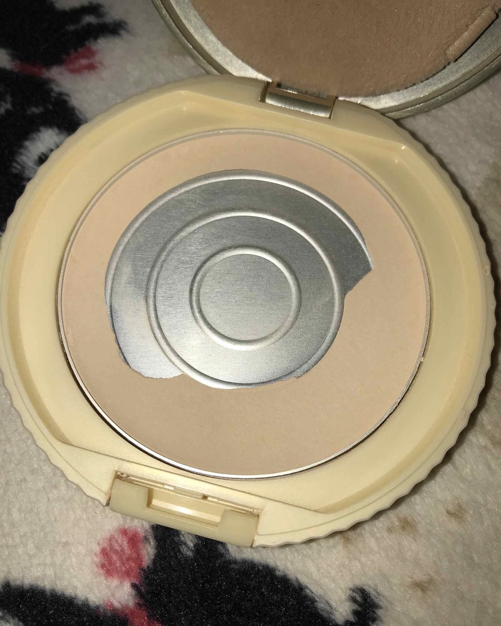 【旧品】マシュマロフィニッシュパウダー/キャンメイク/プレストパウダーを使ったクチコミ(2枚目)