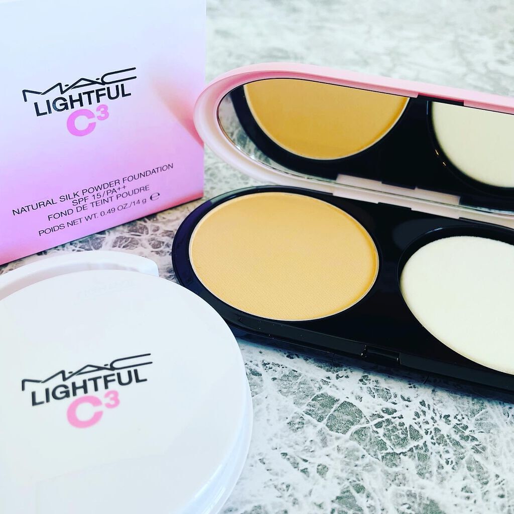 ライトフル C3 ナチュラル シルク パウダーファンデーション/M・A・C/パウダーファンデーションを使ったクチコミ(2枚目)