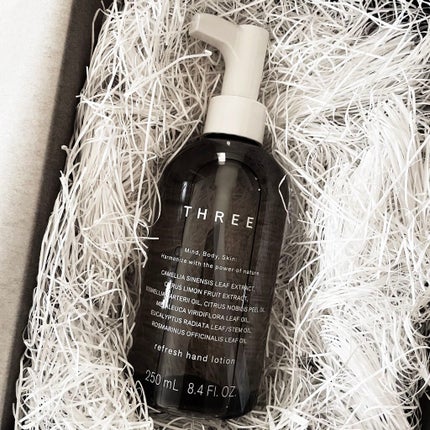 THREE リフレッシュ ハンドローション/THREE/ハンドクリームを使ったクチコミ(2枚目)