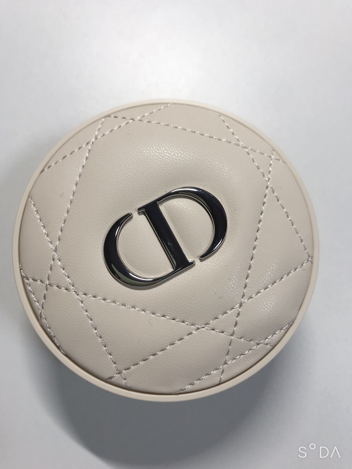 ディオールスキン フォーエヴァー クッション パウダー/Dior/ルースパウダーを使ったクチコミ（1枚目）