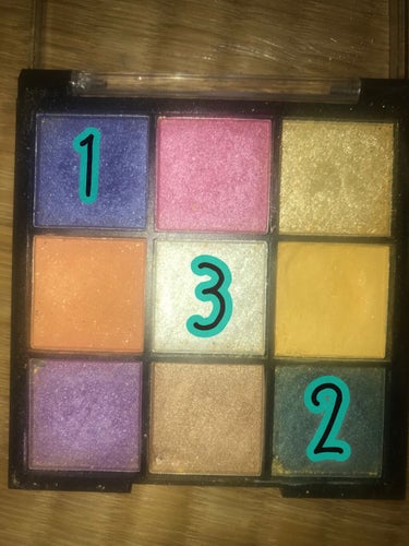 UR GLAM　BLOOMING EYE COLOR PALETTE/U R GLAM/パウダーアイシャドウを使ったクチコミ（2枚目）