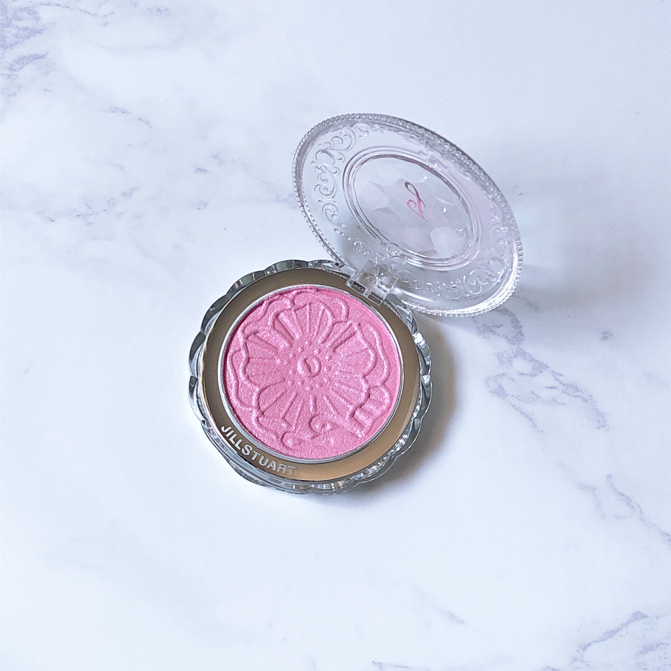 ジルスチュアート　メルティシマー ブラッシュ/JILL STUART/パウダーチークを使ったクチコミ（2枚目）