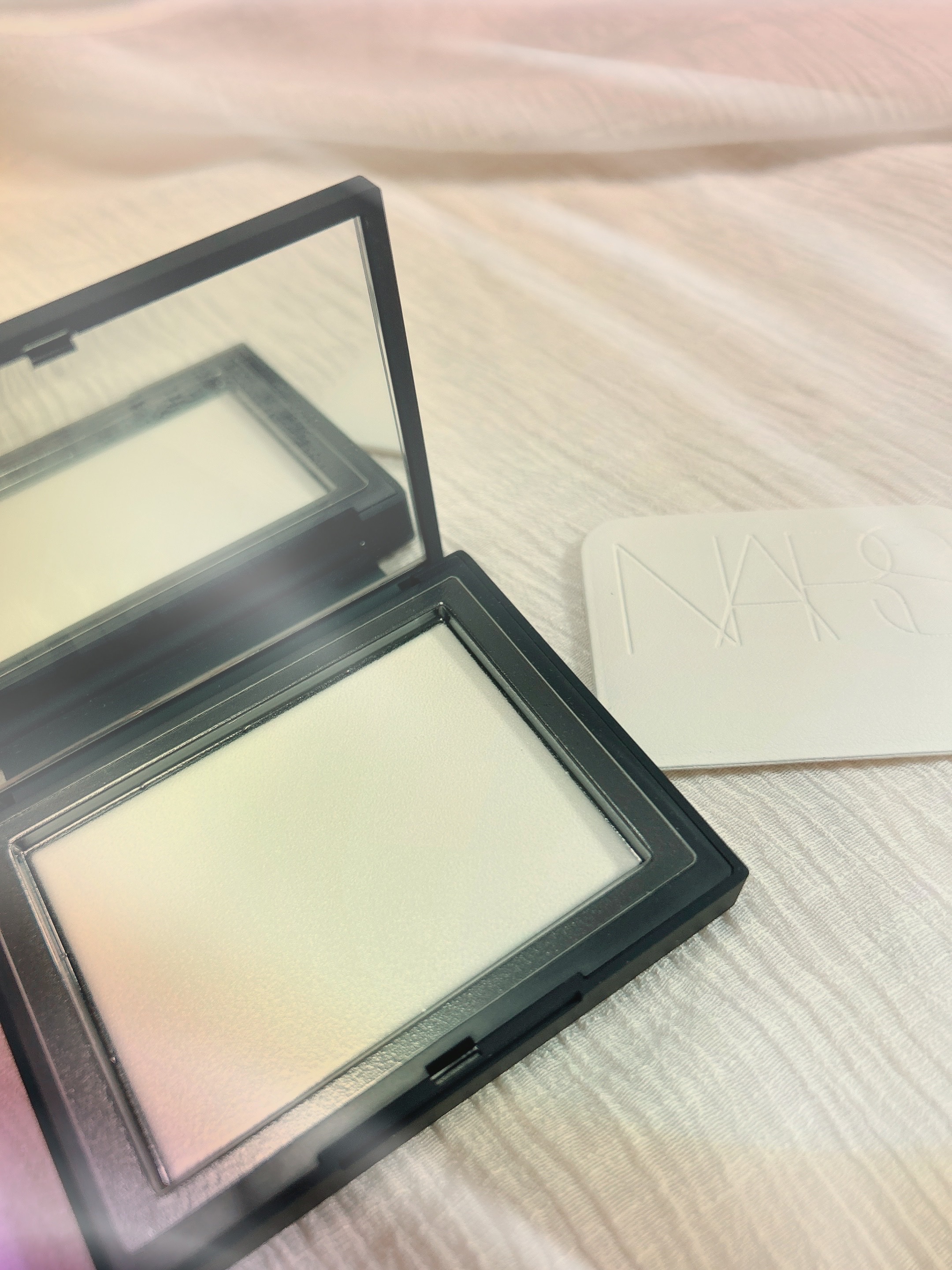 ライトリフレクティングセッティングパウダー　プレスト　N/NARS/プレストパウダーを使ったクチコミ（1枚目）