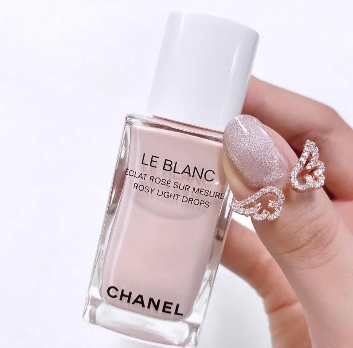 ル ブラン ロージー ドロップス/CHANEL/リキッドハイライトを使ったクチコミ（1枚目）