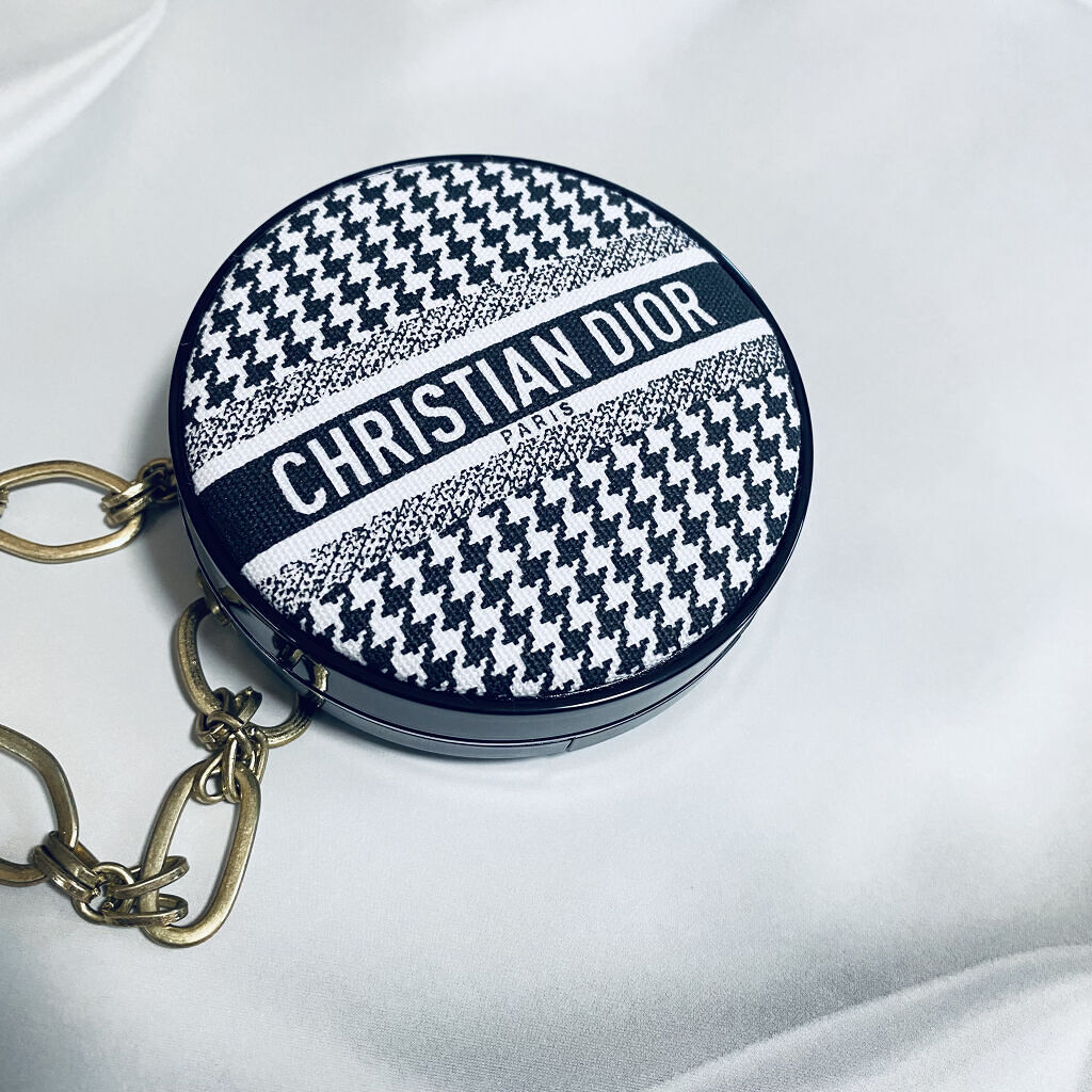 【旧】ディオールスキン フォーエヴァー クッション 0N ニュートラル  <ニュー ルック エディション> （生産終了）/Dior/クッションファンデーションを使ったクチコミ（1枚目）